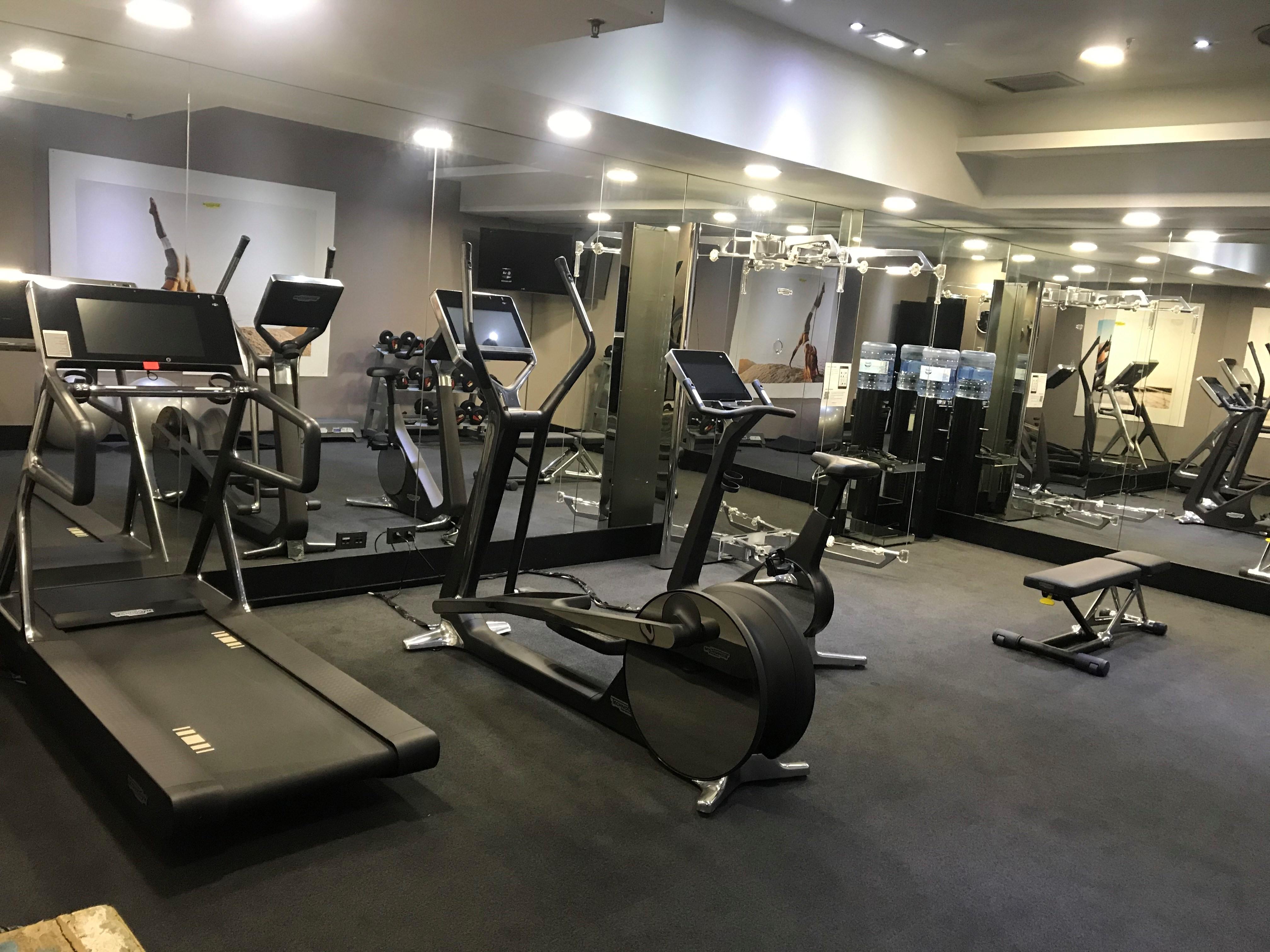 138 Liberdade Hotel 리스본 외부 사진 The gym at the hotel